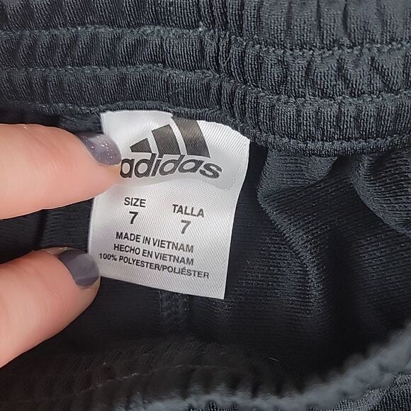 ‎ADIDAS Boys Shorts [SIZE 7] - Picture 4 of 4